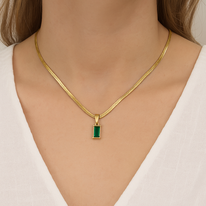 Emerald Glow Necklace