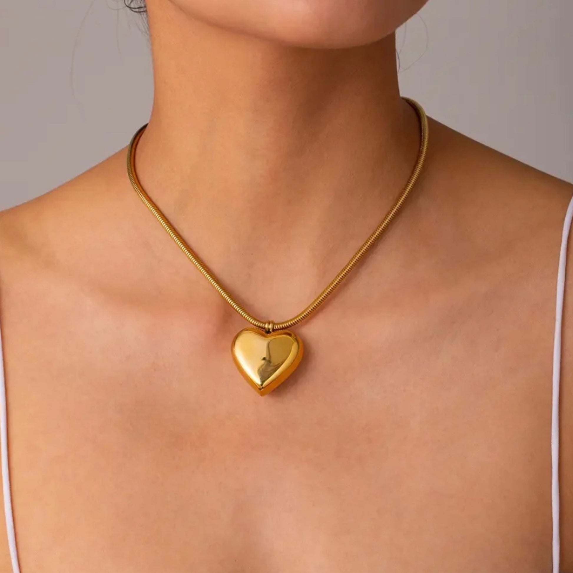 Heart big necklace